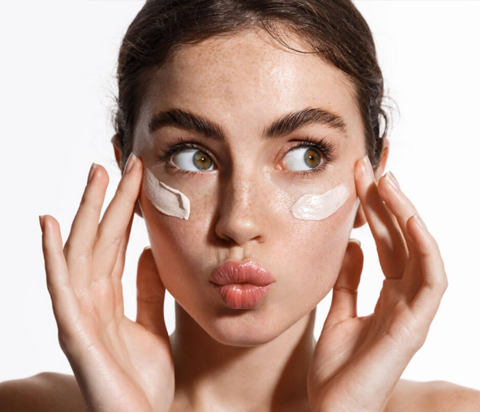 11 Dermatologist-Recommended Skincare Routine for Your 20s